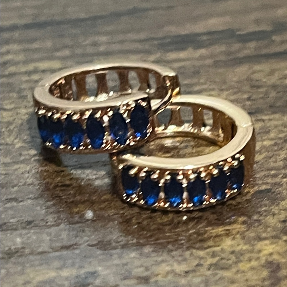 18k Gold Plated Elegant Blue Hoop Huggie Earrings